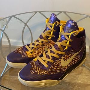 Nike Kobe 9 Elite Lakers Youth Size 7